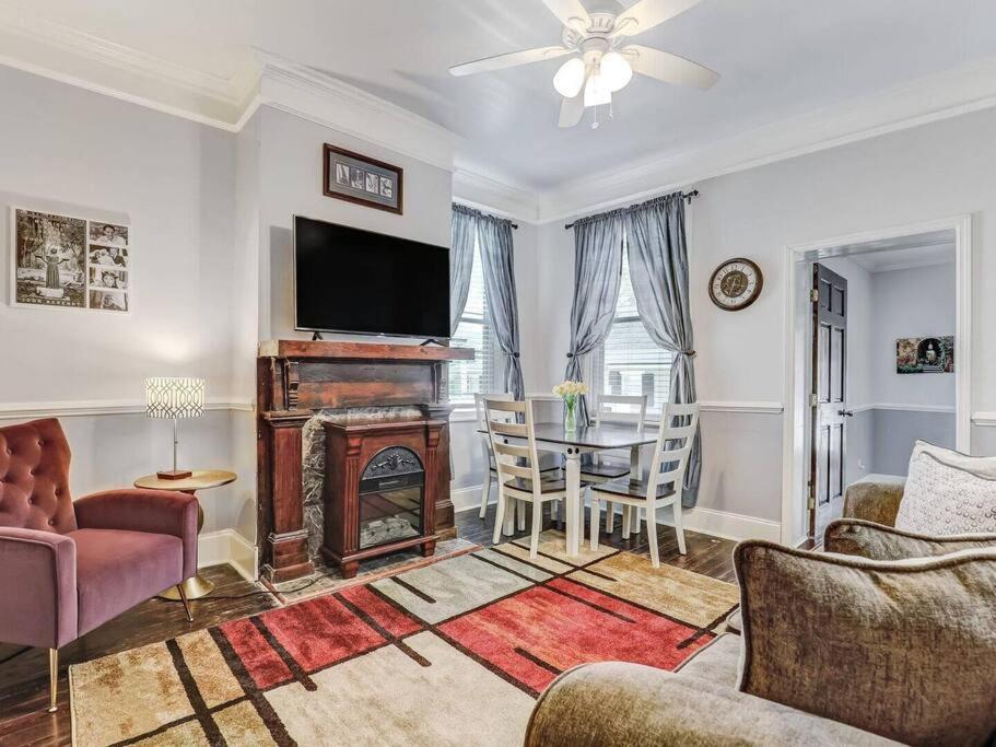 Historic Savannah Gold Private Condo With Pool - 2Bed, 1&Half Bath, Sleeps 6, 1St Floor, 15 Min Walk To Historic Savannah Center And All Attractions Exterior foto